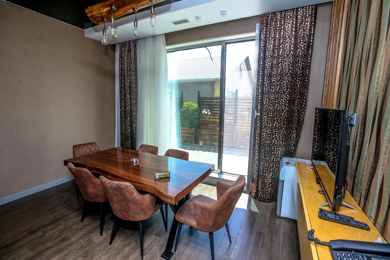 Armada Villa Hotel Zabrat 外观 照片